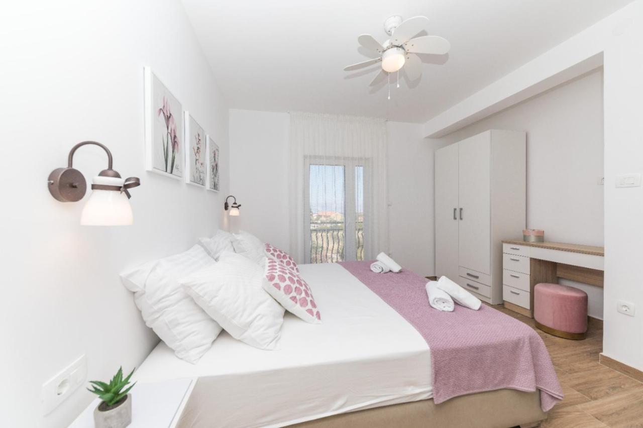 Villa Olivia Trogir Dış mekan fotoğraf
