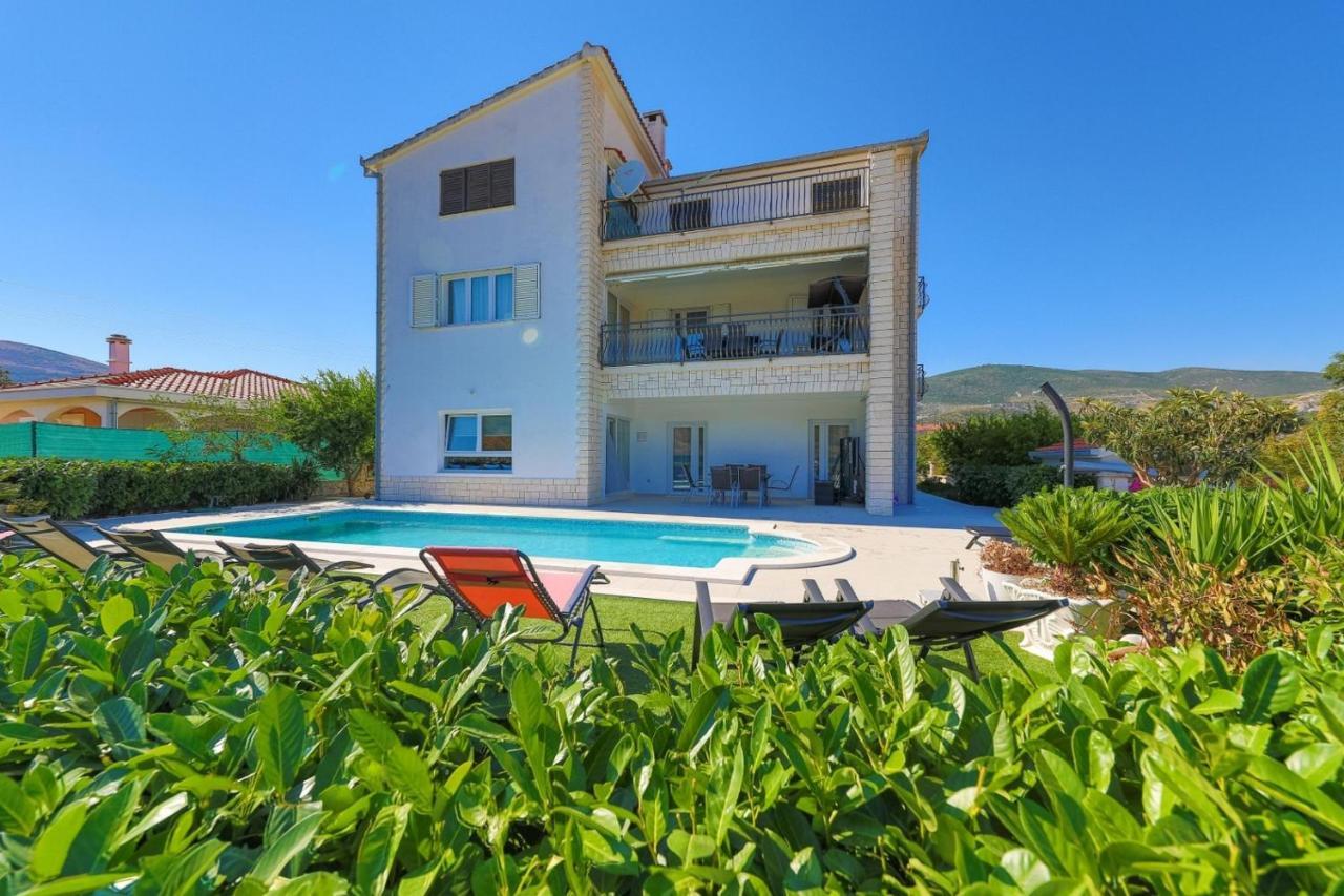 Villa Olivia Trogir Oda fotoğraf